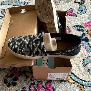 Toms Black and Tan Sneakers with Modern Design